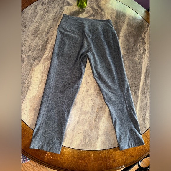 Set of Nike xs leggings in gray and black - Picture 7 of 9